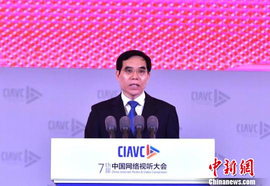 图为聂辰席。　安源 摄