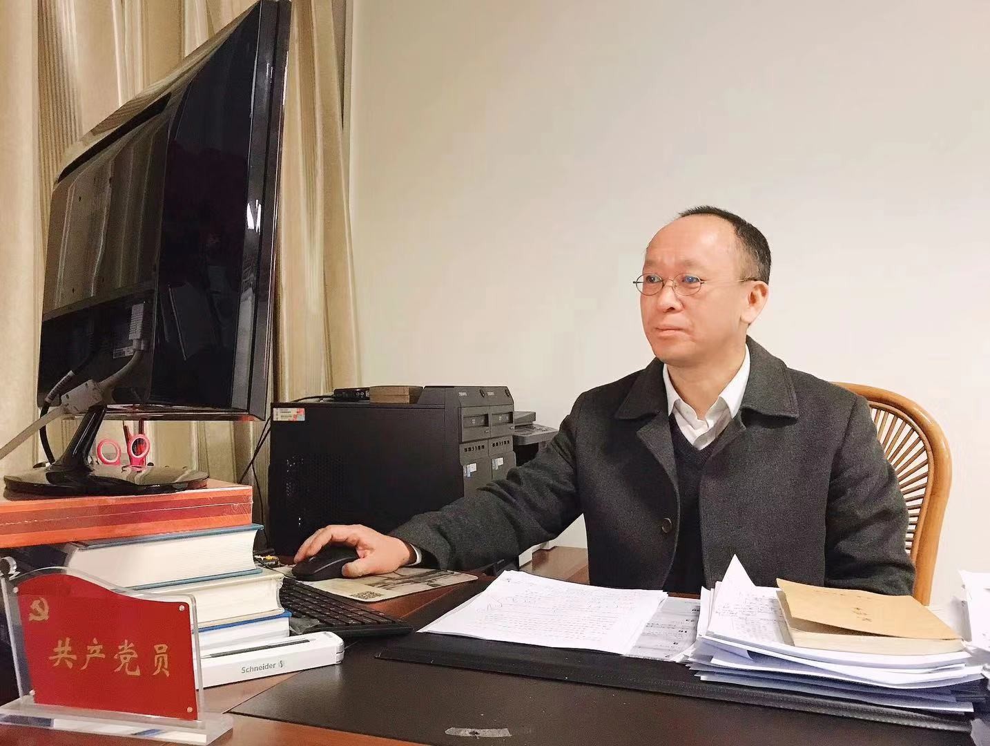 访谈照片.jpg